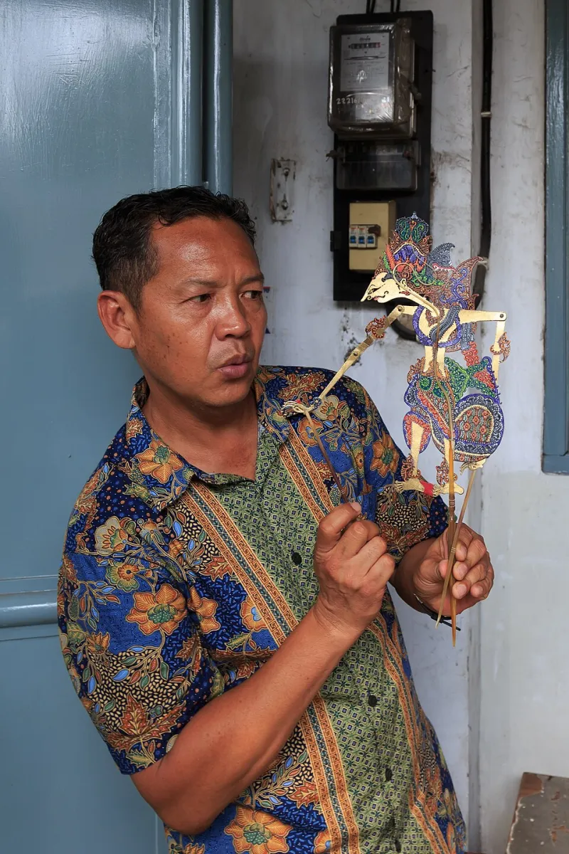 Fifteen Seconds of Shadow: The Puppet Artists Smuggling Wayang Into Your For You Page
